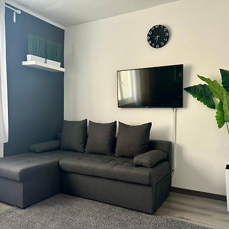 City Apartment Sturovo Exterior photo