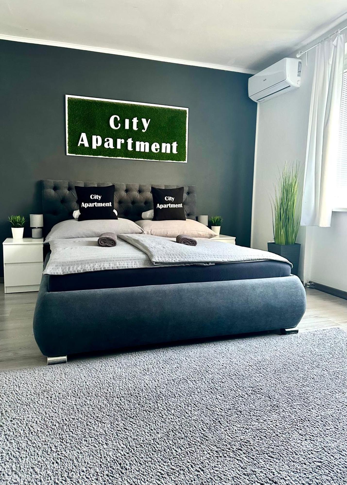 City Apartment Sturovo Exterior photo